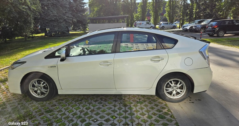 Toyota Prius cena 36600 przebieg: 231993, rok produkcji 2010 z Rzeszów małe 172